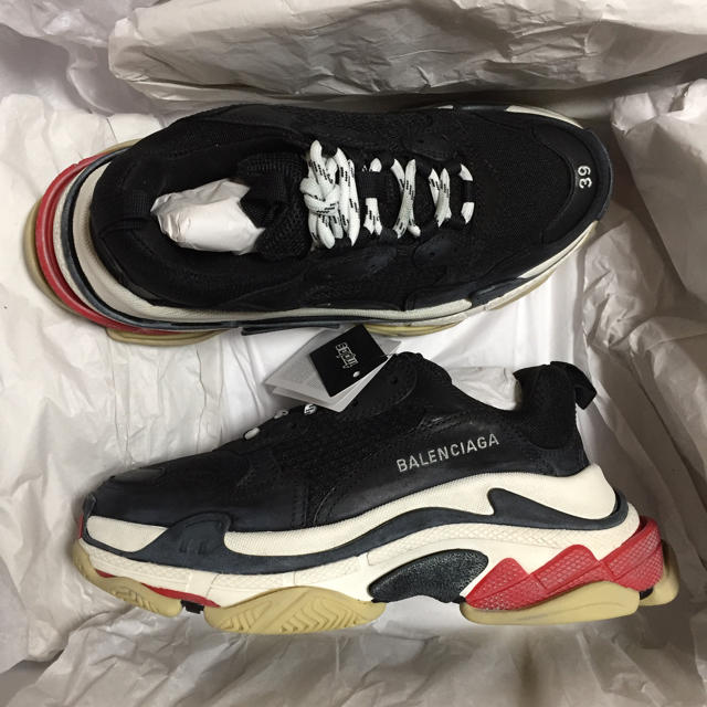 国内正規品 balenciaga triple S 39