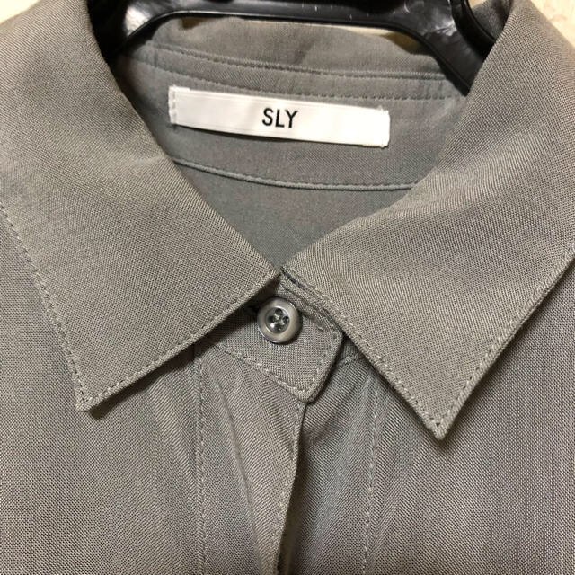 SLY(スライ)のChii♡プロフ必読 様専用 レディースのトップス(シャツ/ブラウス(長袖/七分))の商品写真