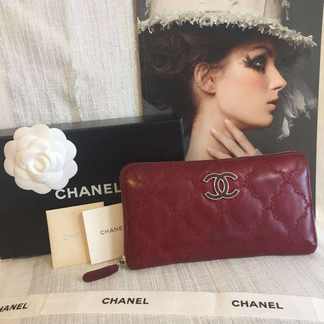 CHANEL ウルトラステッチ⭐︎長財布 赤