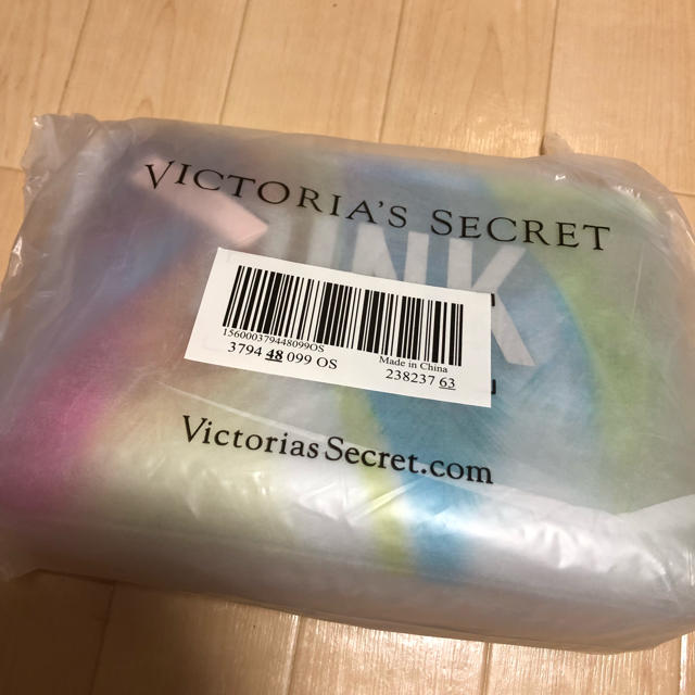 Victoria's Secret(ヴィクトリアズシークレット)のVictoria's secret ビッグポーチ レディースのファッション小物(ポーチ)の商品写真