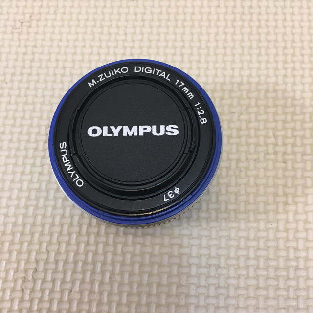OLYMPUS(オリンパス)の最終値下げ‼️OLYMPUS M.ZUIKO DIGITAL 17mm f2.8 スマホ/家電/カメラのカメラ(レンズ(単焦点))の商品写真
