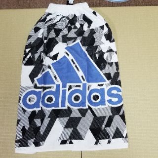 アディダス(adidas)のアディダスのプール用バスタオル(タオル/バス用品)