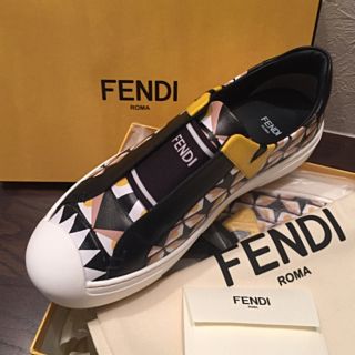 FENDI  フェンディスニーカー　スリッポン（36）23,0cm