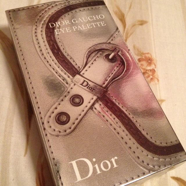 Christian Dior(クリスチャンディオール)のDior♡アイシャドウパレット コスメ/美容のベースメイク/化粧品(その他)の商品写真