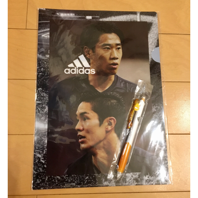 adidas(アディダス)の【非売品・新品】アディダスクリアファイル&シャープペン エンタメ/ホビーのアニメグッズ(クリアファイル)の商品写真