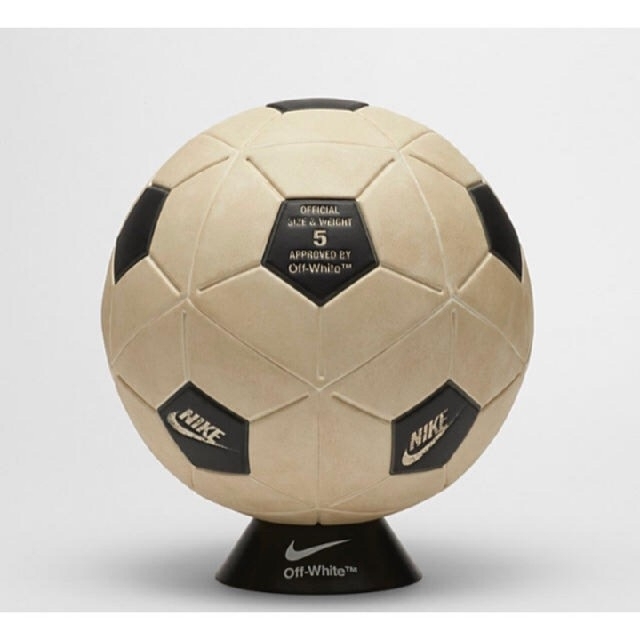 OFF-WHITE(オフホワイト)のNIKE off white soccer ball スポーツ/アウトドアのサッカー/フットサル(ボール)の商品写真