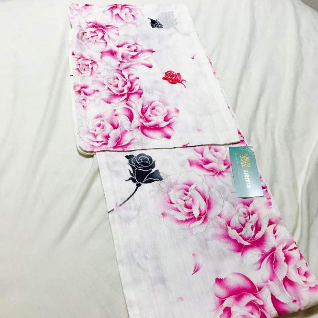 定番即納 VIVI sienne❤︎浴衣❤︎上品薔薇柄 バラ柄 ホワイトの通販 by プロフィール必読❤︎|ラクマ 2022低価