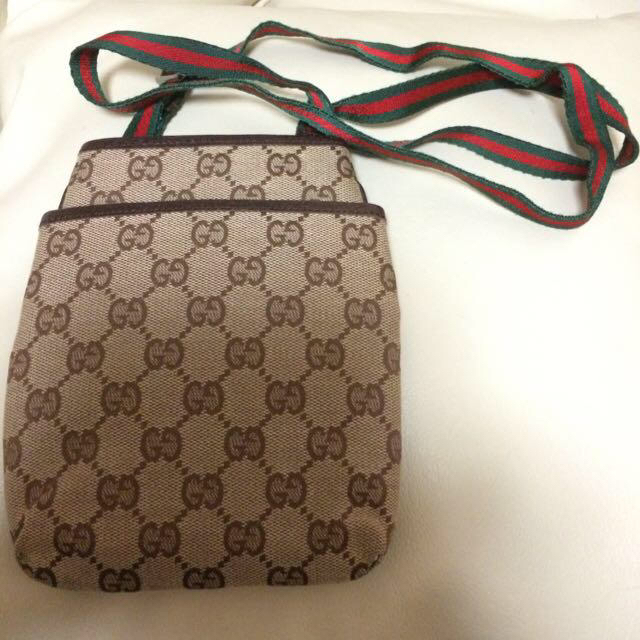 Gucci(グッチ)のGUCCI ショルダーバック レディースのバッグ(ショルダーバッグ)の商品写真