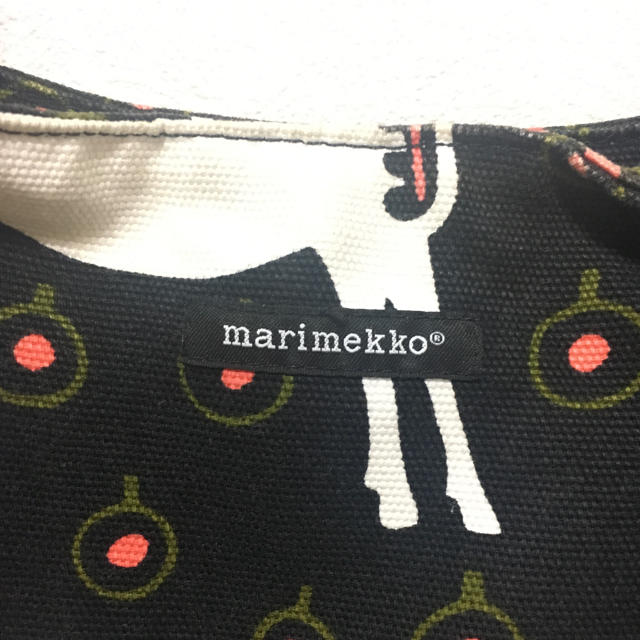 marimekko(マリメッコ)のmarimekko/ショルダーバッグ/Musta Tammaムスタ タンマ レディースのバッグ(ショルダーバッグ)の商品写真