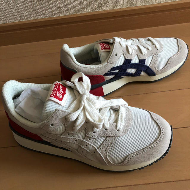 Onitsuka Tiger(オニツカタイガー)の新品！！オニツカタイガー タイガーアリー レディースの靴/シューズ(スニーカー)の商品写真