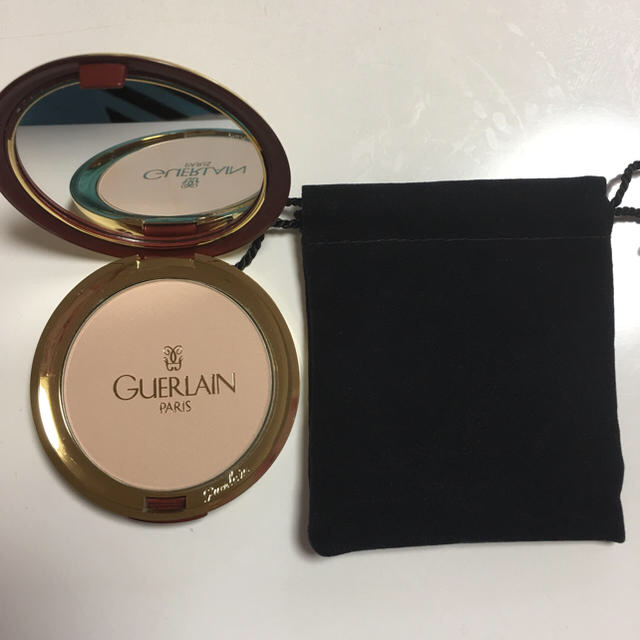 GUERLAIN(ゲラン)の週末値下げ！美品！ゲラン フェイスパウダー コスメ/美容のベースメイク/化粧品(フェイスパウダー)の商品写真