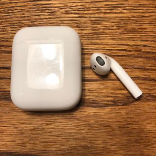 アップル(Apple)のAir Pods 純正 美品 充電器&左耳(ヘッドフォン/イヤフォン)