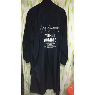 ヨウジヤマモト(Yohji Yamamoto)のスタッフシャツ 黒単色 18ss　【美品】 Yohji yamamoto(シャツ)