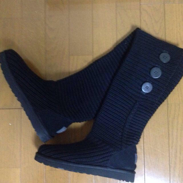 UGG(アグ)のUGG 新品 カーディ ムートンブーツ レディースの靴/シューズ(ブーツ)の商品写真