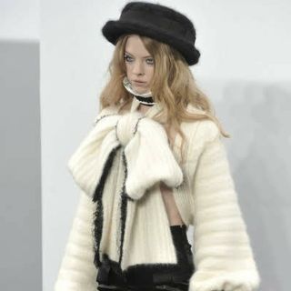 シャネル(CHANEL)の専用☆CHANEL未使用No5 バッグ チャーム  キーチェーン  リング(バッグチャーム)