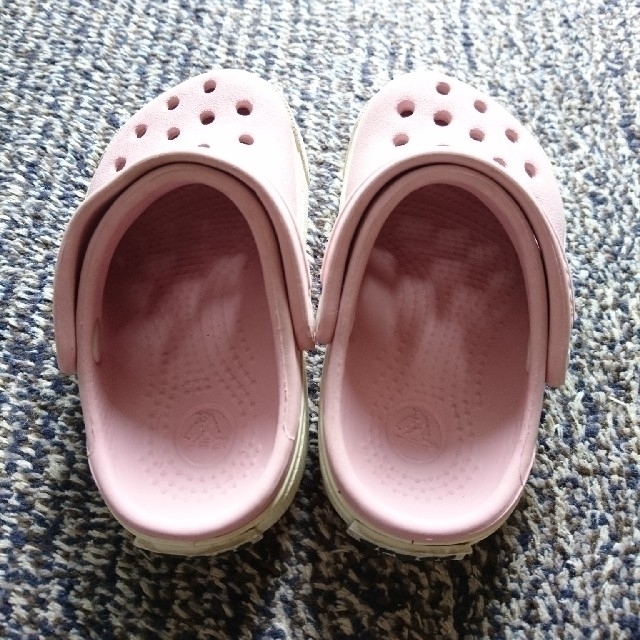 crocs(クロックス)のクロックス  C4/5  13cm  キッズ/ベビー/マタニティのベビー靴/シューズ(~14cm)(サンダル)の商品写真