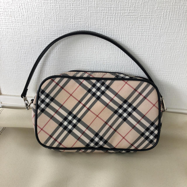 BURBERRY(バーバリー)の 月子様専用     バーバリーブルーレーベル ポーチ レディースのファッション小物(ポーチ)の商品写真