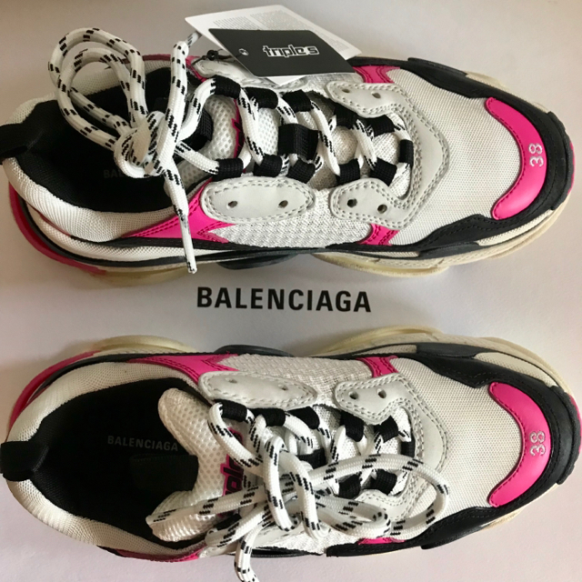 BALENCIAGA Triple S ピンク スニーカー レディース BALENCIAGA Triple S ピンク スニーカー レディース