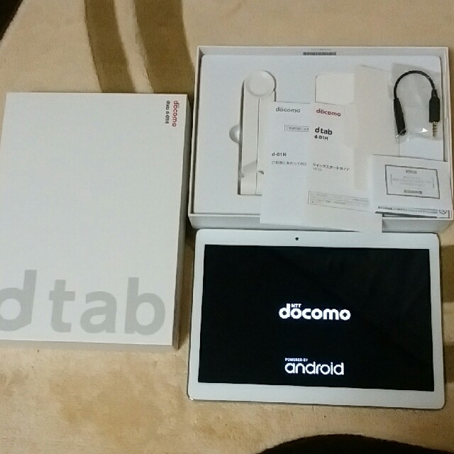 NTTdocomo(エヌティティドコモ)のドコモ　d-01H 　タブレット　dtab スマホ/家電/カメラのPC/タブレット(タブレット)の商品写真