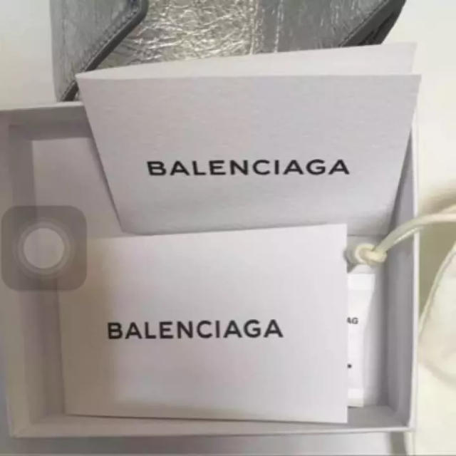 Balenciaga(バレンシアガ)のBALENCIAGA バレンシアガ  ペーパーミニウォレット シルバー レディースのファッション小物(財布)の商品写真