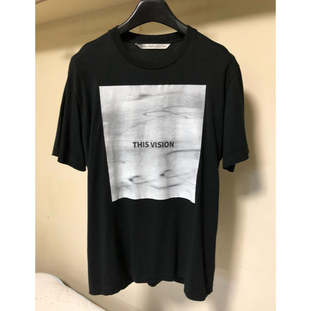 JOHN LAWRENCE SULLIVAN(ジョンローレンスサリバン)のジョンローレンスサリバン THIS VISION Tシャツ メンズのトップス(Tシャツ/カットソー(半袖/袖なし))の商品写真