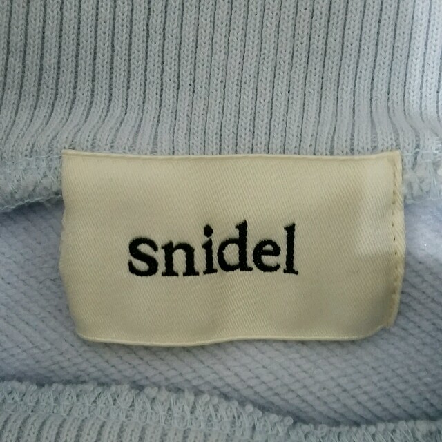 SNIDEL(スナイデル)のsnidel  スウェット レディースのトップス(トレーナー/スウェット)の商品写真