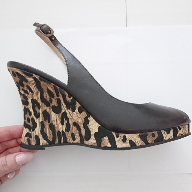 Steve Madden(スティーブマデン)のmadden girl ヒョウ柄 ウエッジ サンダル 新品 レディースの靴/シューズ(サンダル)の商品写真