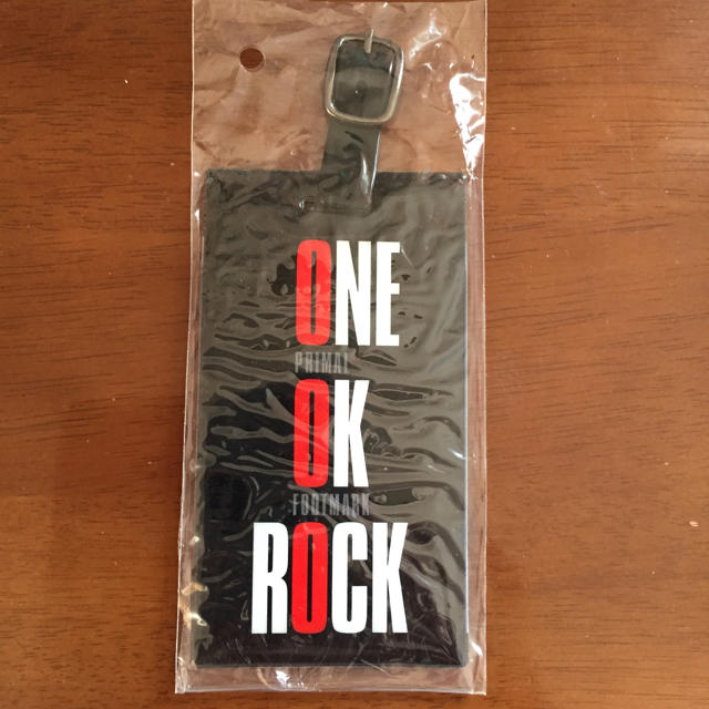 ONE OK ROCK(ワンオクロック)のONE OK ROCK パスケース エンタメ/ホビーのタレントグッズ(ミュージシャン)の商品写真