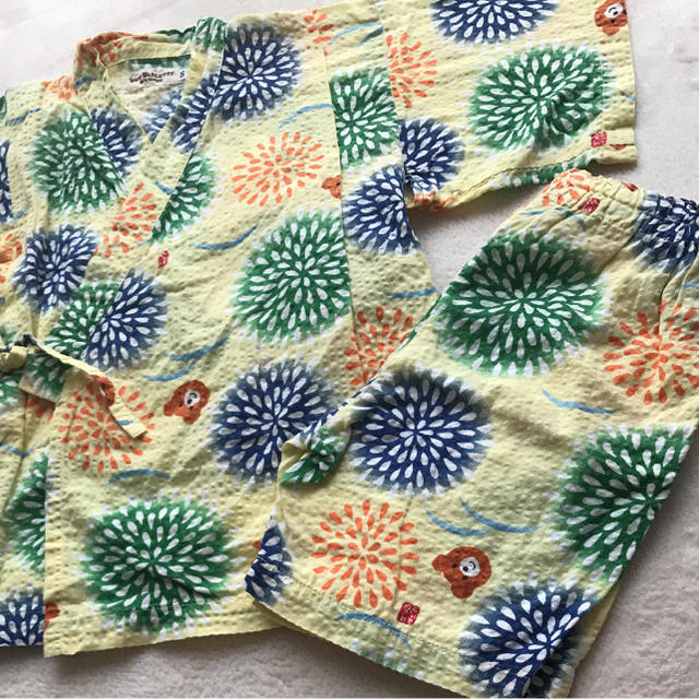 専用 美品♡ミキハウス ホットビスケット 花火柄可愛い 甚平 綿100% キッズ/ベビー/マタニティのキッズ服男の子用(90cm~)(甚平/浴衣)の商品写真