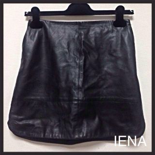 イエナ(IENA)のIENA ラムレザーSK(ミニスカート)