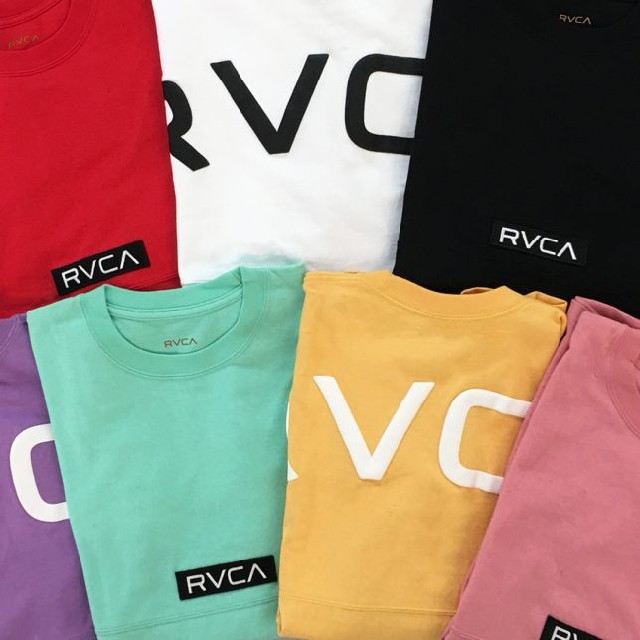RVCA(ルーカ)のrvca ルーカ　アーチロゴ　バックロゴ　ビックシルエット レディースのトップス(Tシャツ(半袖/袖なし))の商品写真