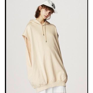 アクネ(ACNE)のACNE studios ピンクベージュパーカーとcryサマーニット(パーカー)