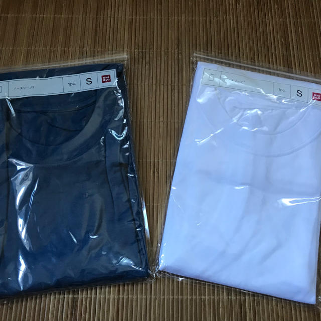 UNIQLO(ユニクロ)のユニクロ ノースリーブＴシャツ 新品2枚組 レディースのトップス(Tシャツ(半袖/袖なし))の商品写真