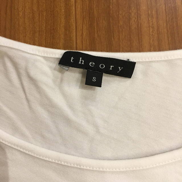 theory(セオリー)のTheory セオリー 脇デザイン Tシャツ レディースのトップス(Tシャツ(半袖/袖なし))の商品写真