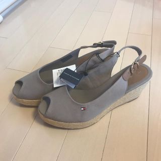 トミーヒルフィガー(TOMMY HILFIGER)の新品！Tommy サンダル(サンダル)