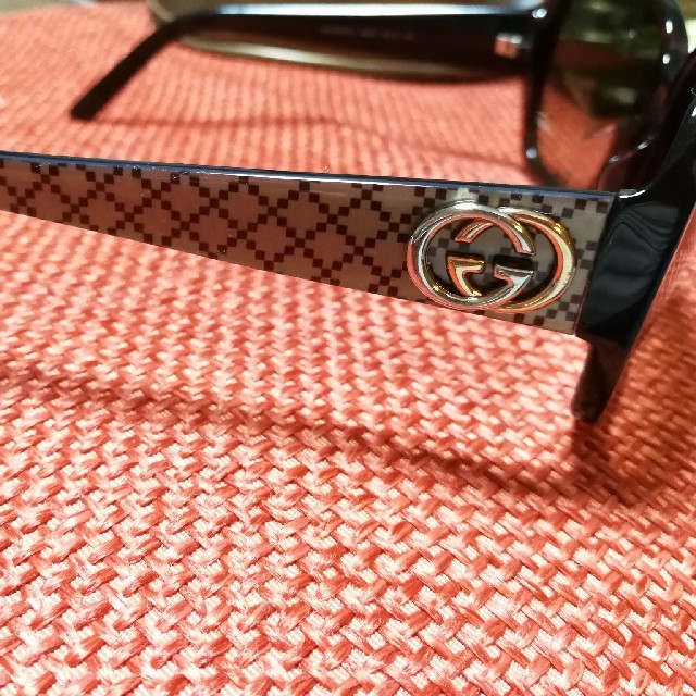 Gucci(グッチ)のGUCCI　サングラス レディースのファッション小物(サングラス/メガネ)の商品写真