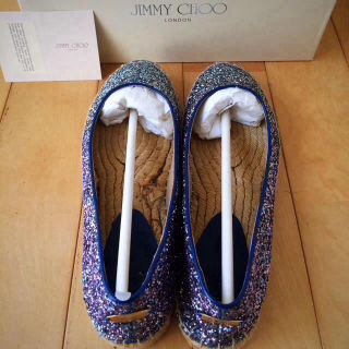 ジミーチュウ(JIMMY CHOO)のJIMMY CHOO ジミーチュウ フラットシューズ (スリッポン/モカシン)