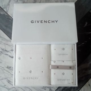 ジバンシィ(GIVENCHY)のジバンシー　タオルセット　(タオル/バス用品)