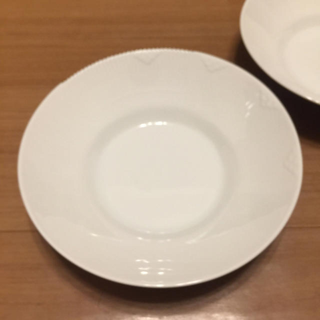 【新品未使用】ロイヤルコペンハーゲン　エレメンツ　２枚セット　ホワイト皿ペア