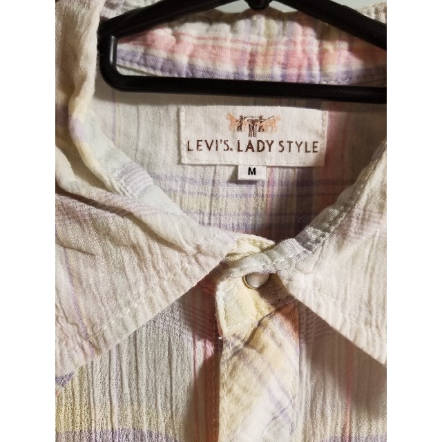 Levi's(リーバイス)のリーバイス　春夏チェックシャツ レディースのトップス(シャツ/ブラウス(長袖/七分))の商品写真