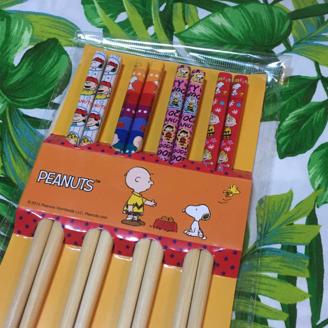 SNOOPY(スヌーピー)のスヌーピ＊お箸 ４膳×２セット インテリア/住まい/日用品のキッチン/食器(カトラリー/箸)の商品写真