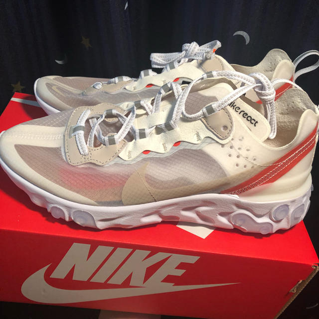 NIKE(ナイキ)のNIKE REACT ELEMENT 87 メンズの靴/シューズ(スニーカー)の商品写真