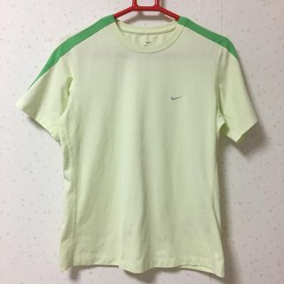 ナイキ(NIKE)のNIKE レディースTシャツ DRY-FIT   Mサイズ(Tシャツ(半袖/袖なし))