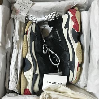 バレンシアガ(Balenciaga)のひとよみ様専用【国内正規品】balenciaga triples (スニーカー)