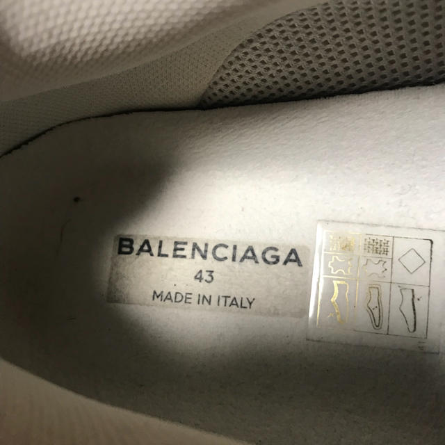 Balenciaga(バレンシアガ)のbalenciaga triple s 43 メンズの靴/シューズ(スニーカー)の商品写真