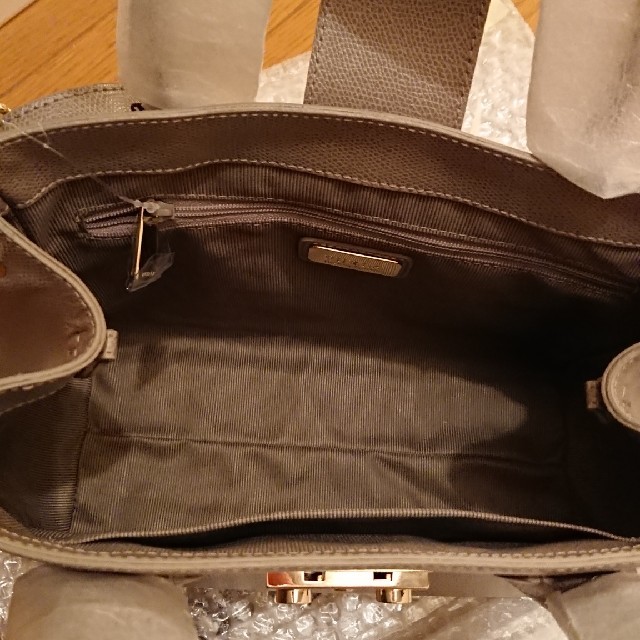 Furla(フルラ)の🌸新品🌸フルラ メトロポリス トートバッグ レディースのバッグ(ショルダーバッグ)の商品写真