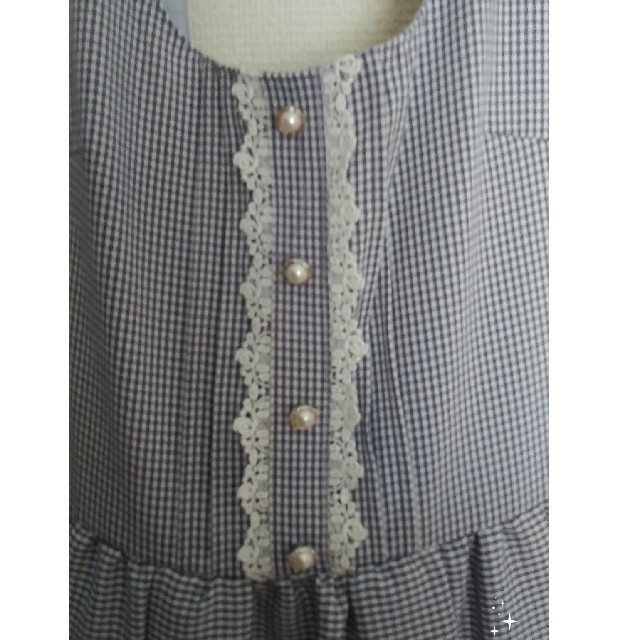 axes femme(アクシーズファム)のアクシーズファム　ギンガムチェック裾刺繍ワンピース　パープル レディースのワンピース(ひざ丈ワンピース)の商品写真