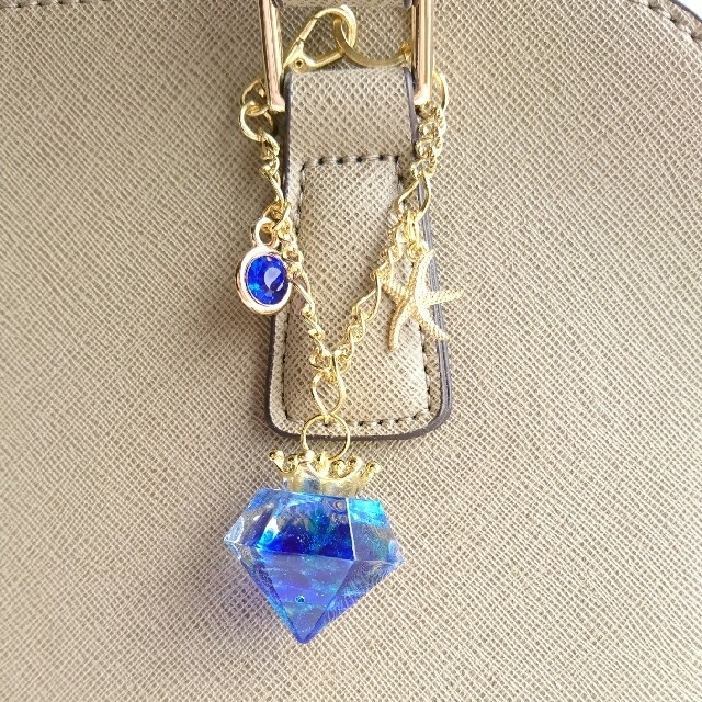 海の宝石 バッグチャーム ブルー ハンドメイドのファッション小物(バッグチャーム)の商品写真