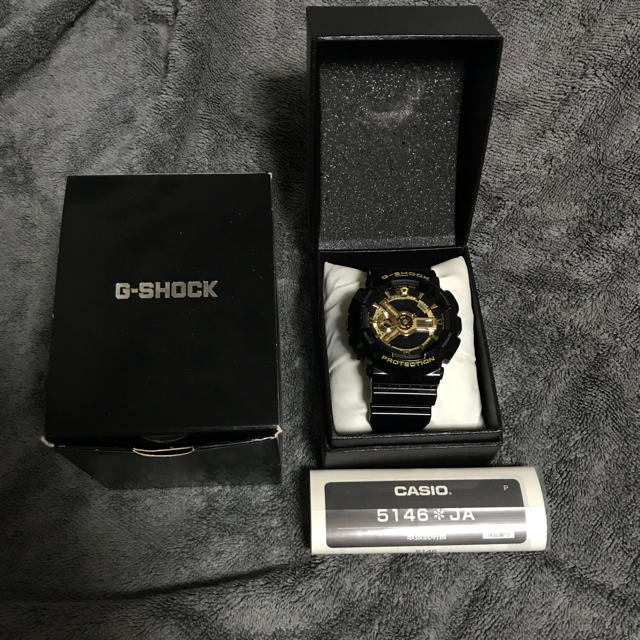 G-SHOCK(ジーショック)のG-SHOCK ブラック ゴールド メンズの時計(腕時計(デジタル))の商品写真