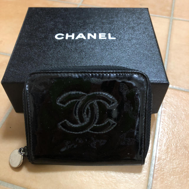 CHANEL エナメル　コインケース